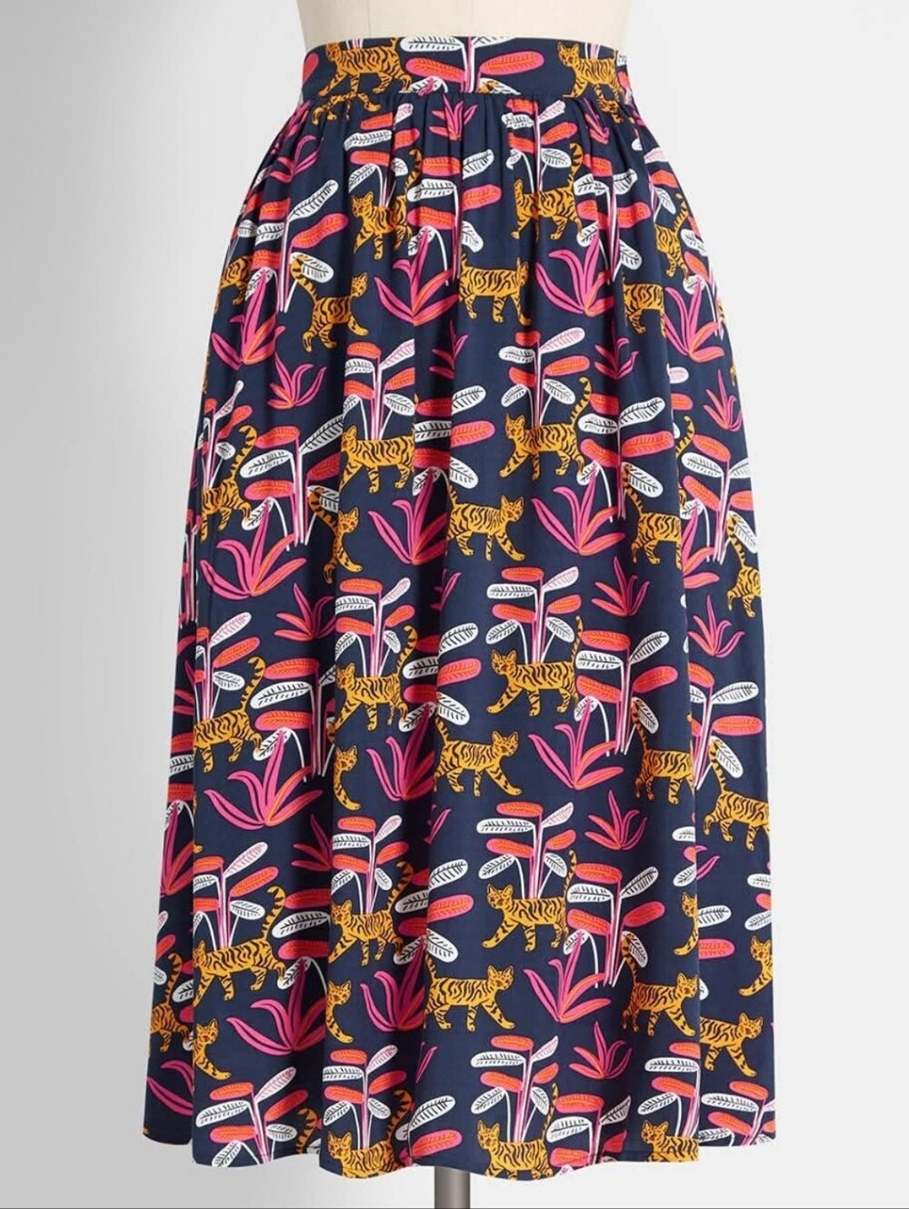 Modcloth Midi Skirt Jungle Print Women's Size Medium Casual Boho Animal Floral